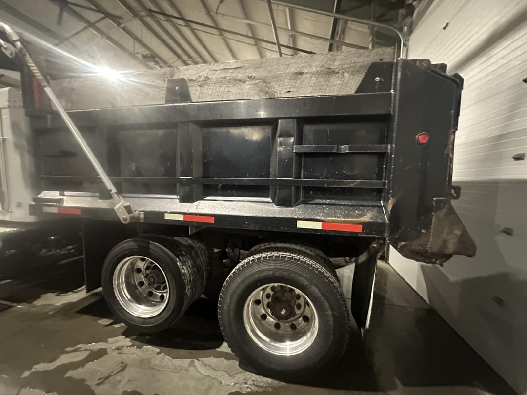 Image of Kenworth T300 Primary image