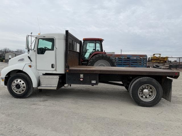 Image of Kenworth T300 equipment image 4