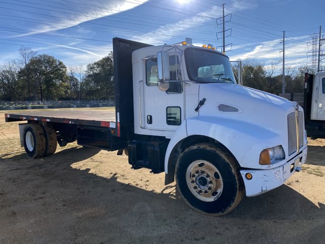 Image of Kenworth T-300 equipment image 3
