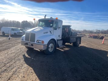 Main image Kenworth T300