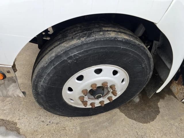 Image of Kenworth T300 equipment image 3