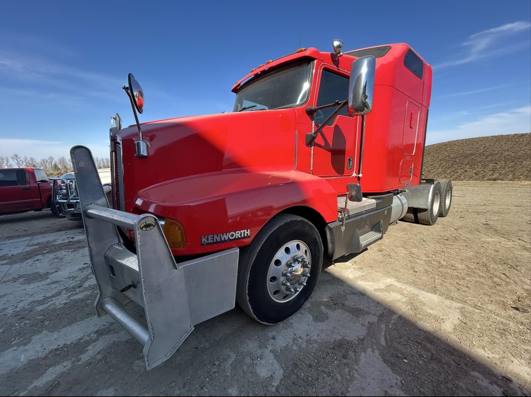 Image of Kenworth T600 Primary image