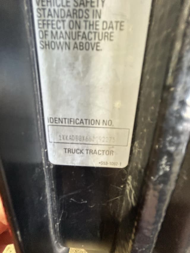 Image of Kenworth T600 equipment image 3