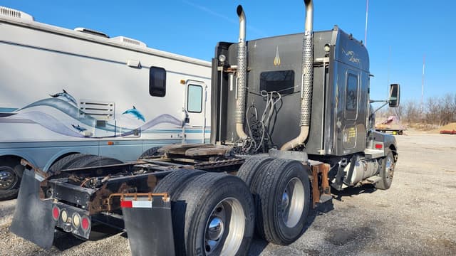 Image of Kenworth T600 equipment image 3