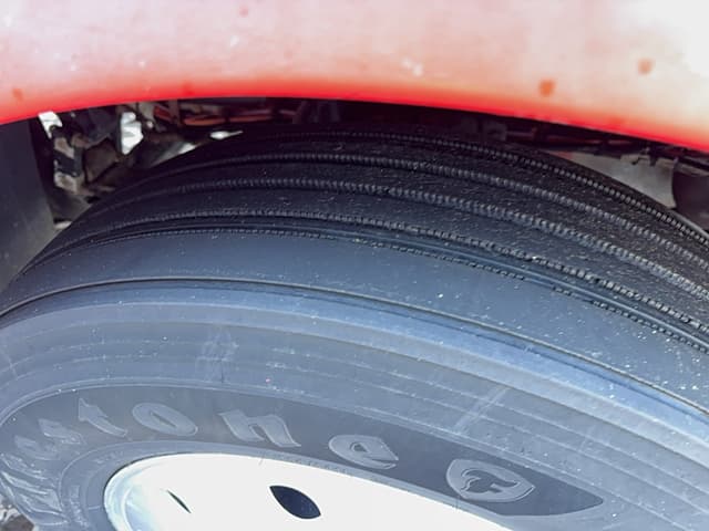 Image of Kenworth T600 equipment image 4