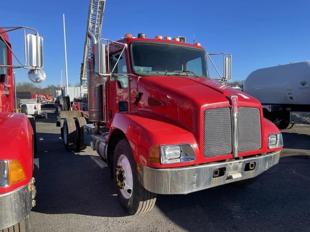 Image of Kenworth T600 equipment image 2