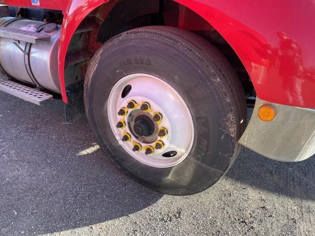 Image of Kenworth T600 equipment image 3