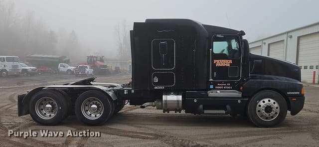 Image of Kenworth T600 equipment image 3