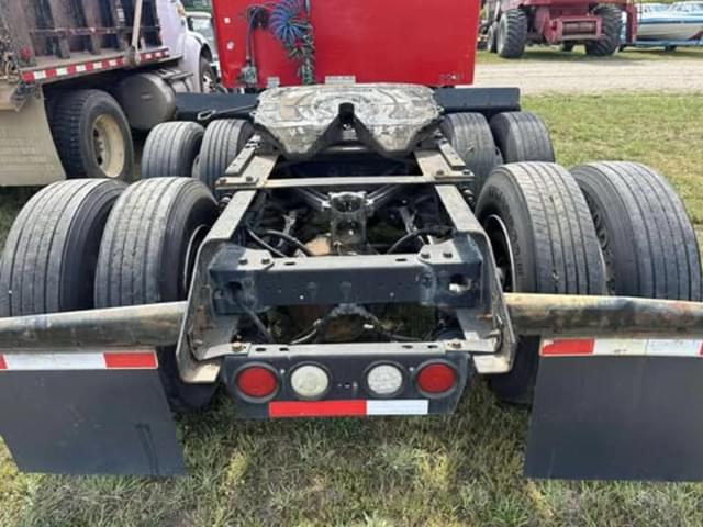Image of Kenworth T600 equipment image 4