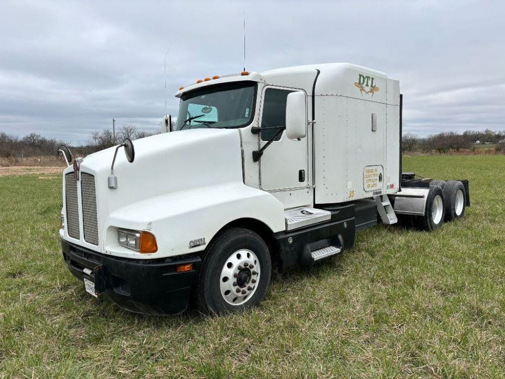 Main image Kenworth T600