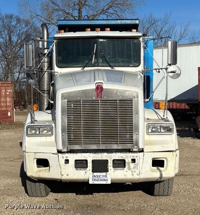 Image of Kenworth T8 equipment image 1