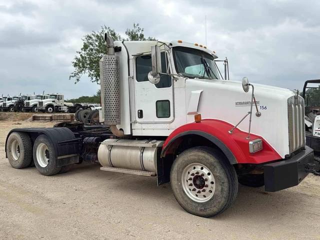 Image of Kenworth T800 equipment image 4