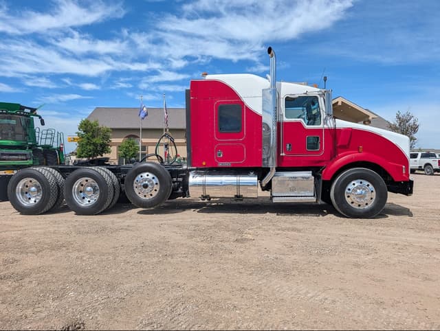 Image of Kenworth T800 equipment image 1