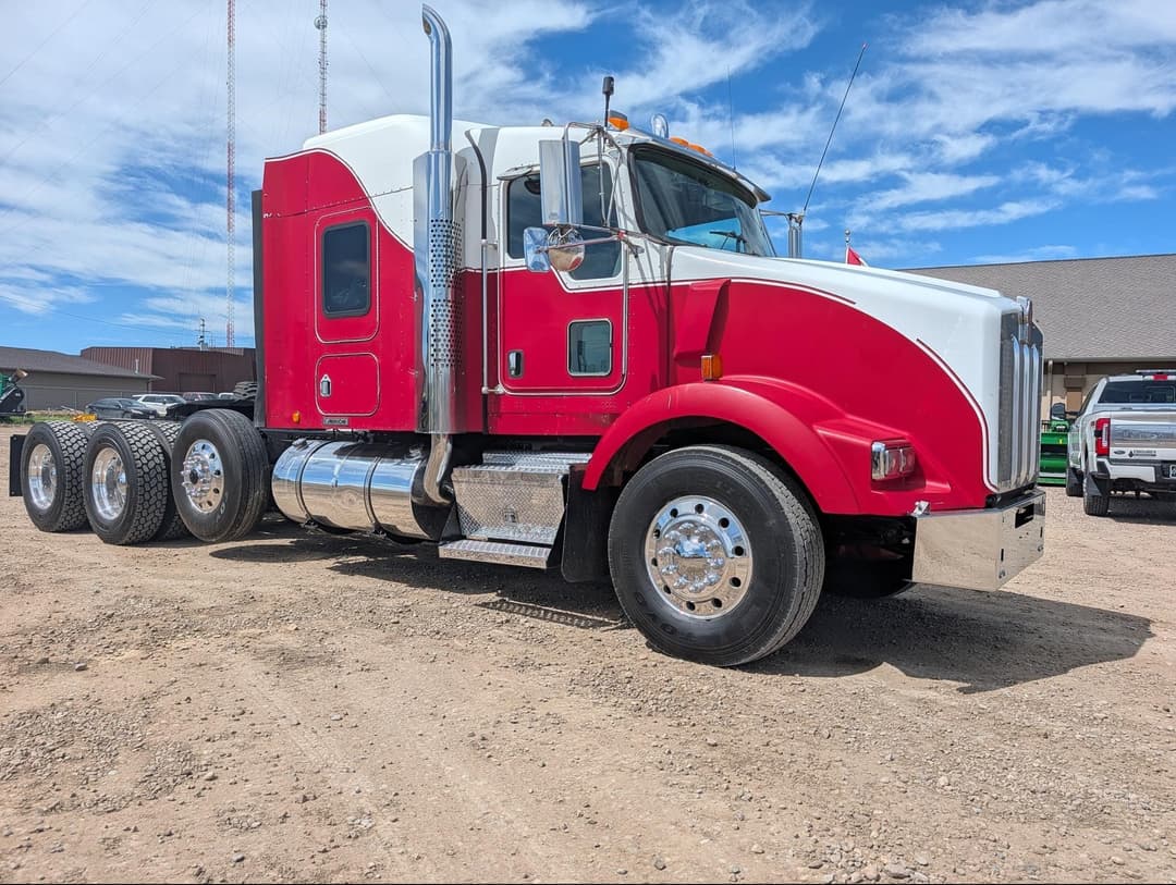 Image of Kenworth T800 Primary image