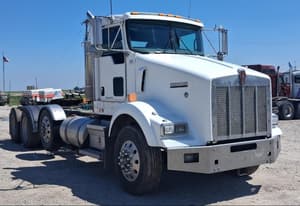 2006 Kenworth T800 Image