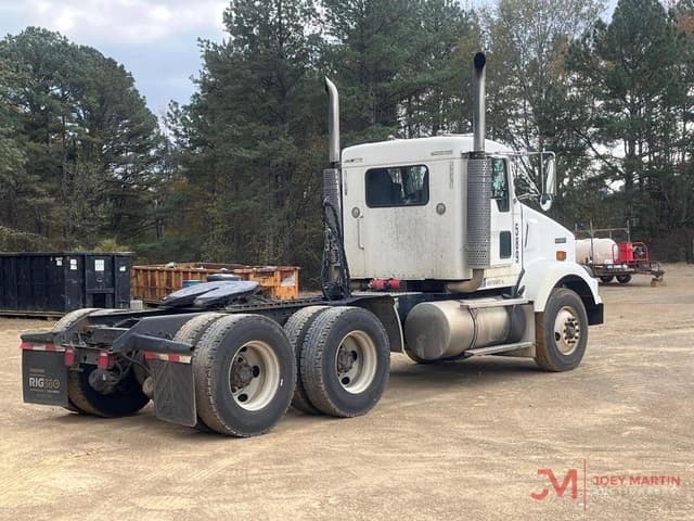 Image of Kenworth T800 equipment image 1