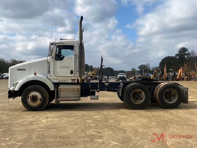 Image of Kenworth T800 equipment image 4