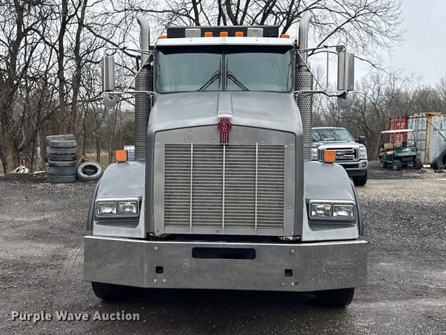 Image of Kenworth T800 equipment image 1