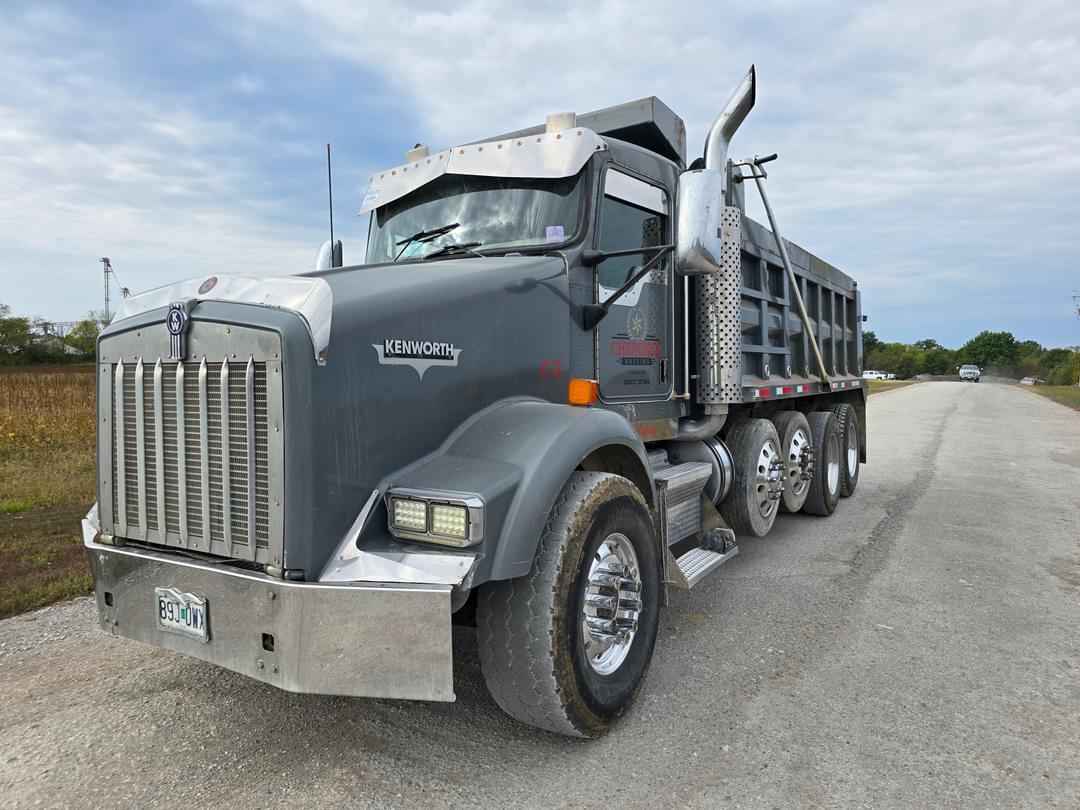Image of Kenworth T800 Primary image