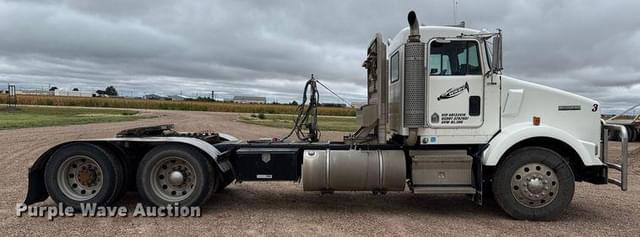 Image of Kenworth T800 equipment image 3