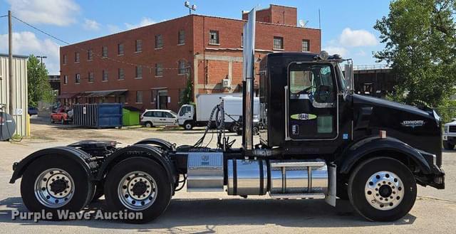 Image of Kenworth T800 equipment image 3