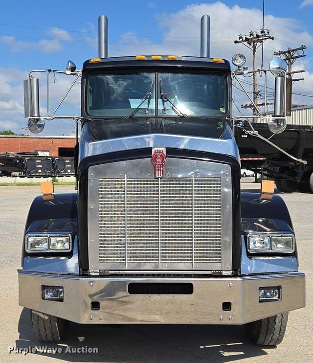 Image of Kenworth T800 equipment image 1
