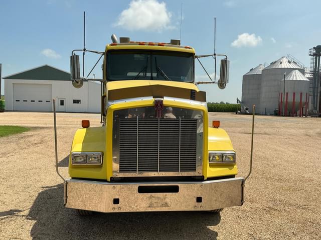 Image of Kenworth T800 equipment image 4