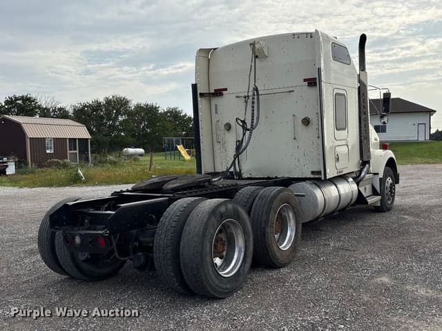 Image of Kenworth T800 equipment image 4