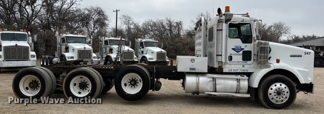 Image of Kenworth T800 equipment image 3