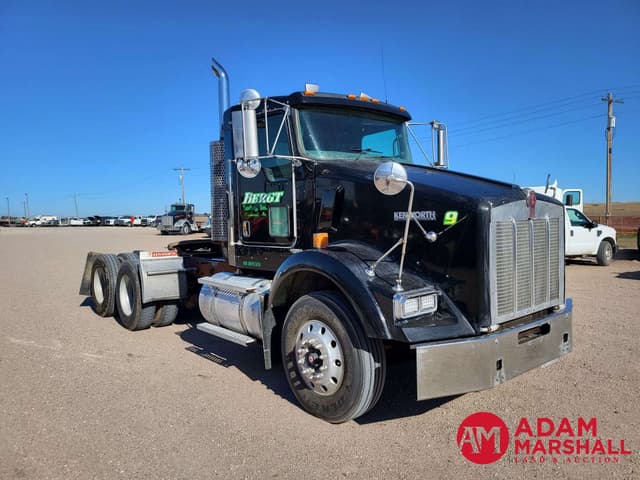 Image of Kenworth T800 equipment image 1