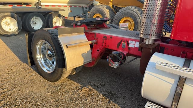 Image of Kenworth T800 equipment image 4