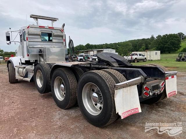 Image of Kenworth T800 equipment image 3