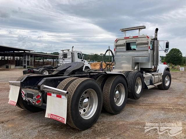 Image of Kenworth T800 equipment image 2