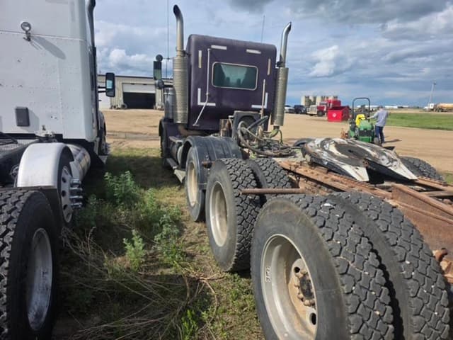 Image of Kenworth T800 equipment image 2