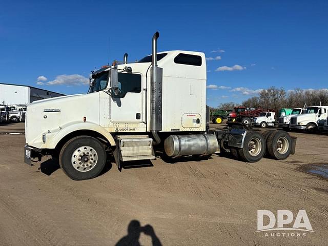 Image of Kenworth T800 equipment image 3
