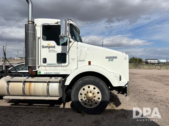 Image of Kenworth T800 equipment image 3