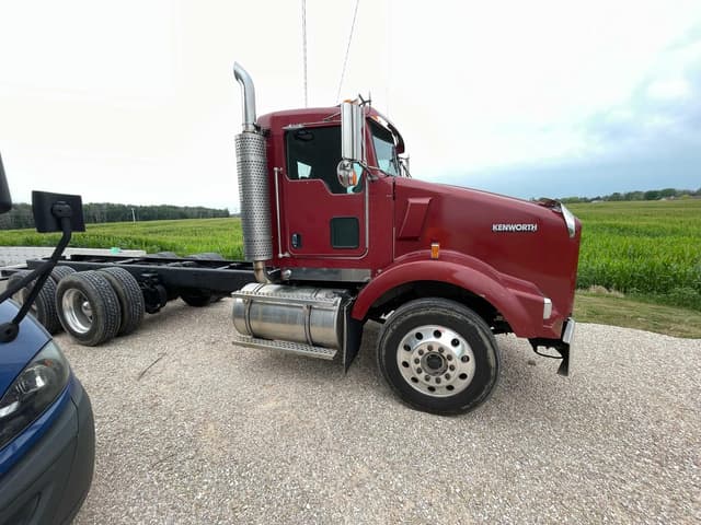 Image of Kenworth T800 equipment image 3