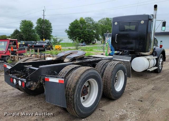 Image of Kenworth T800B equipment image 4