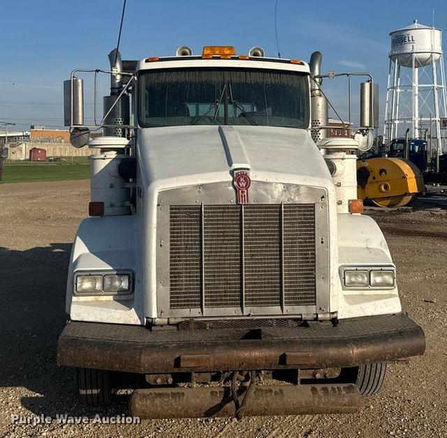Image of Kenworth T800B equipment image 3