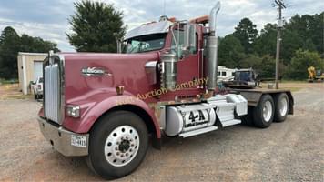 Main image Kenworth W9
