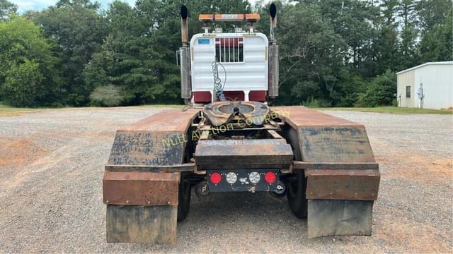 Image of Kenworth W9 equipment image 4
