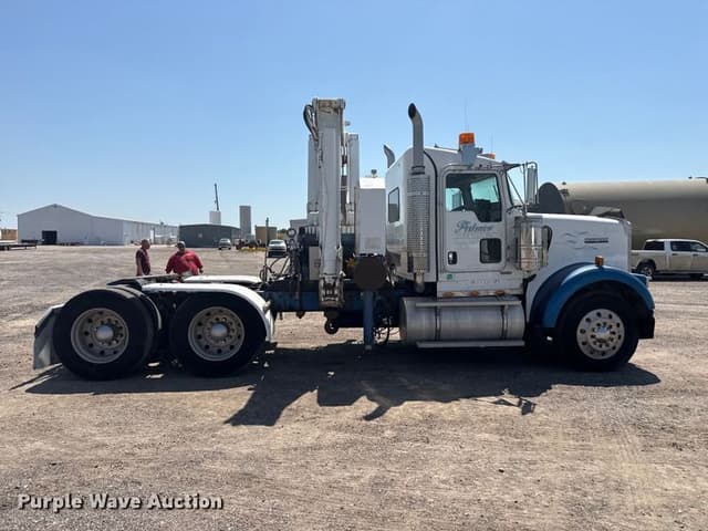 Image of Kenworth W900 equipment image 3
