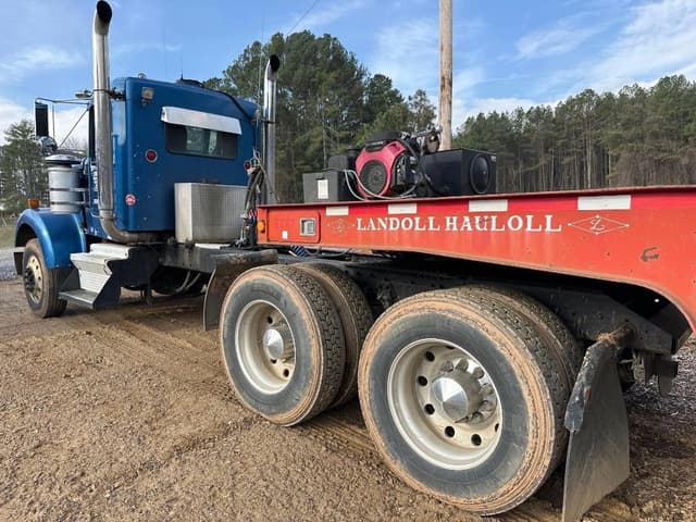 Image of Kenworth W900 equipment image 2