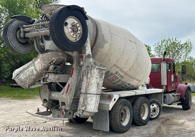 Image of Kenworth W900 equipment image 4