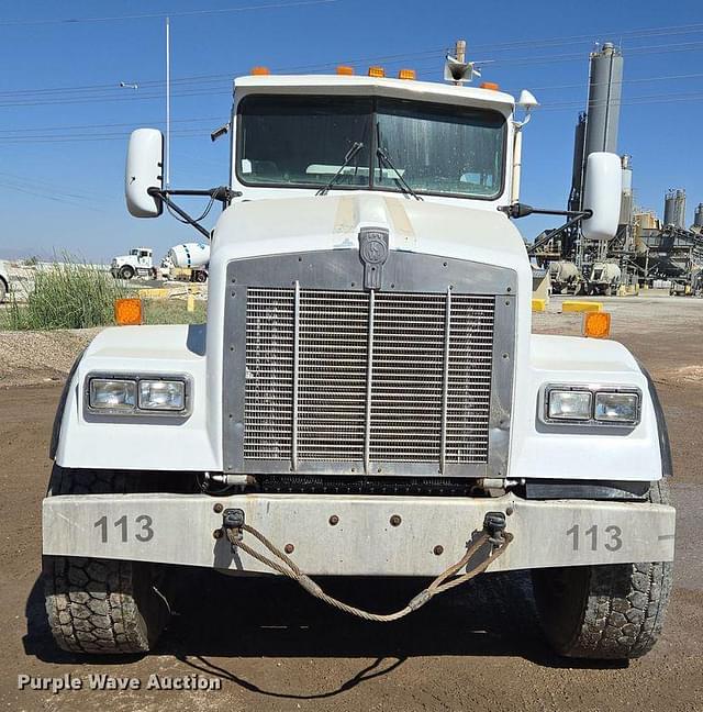 Image of Kenworth W900 equipment image 1