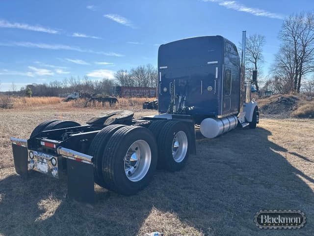 Image of Kenworth W900B equipment image 4