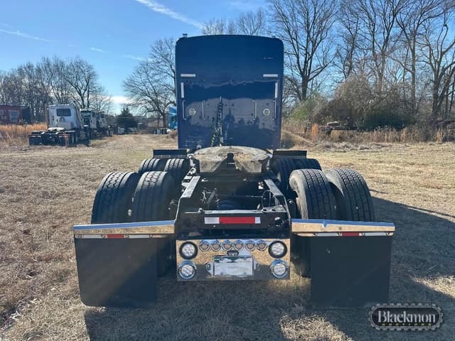 Image of Kenworth W900B equipment image 3