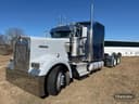 2006 Kenworth W900B Image