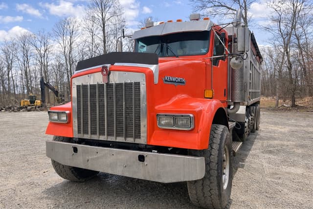Image of Kenworth W900 equipment image 4