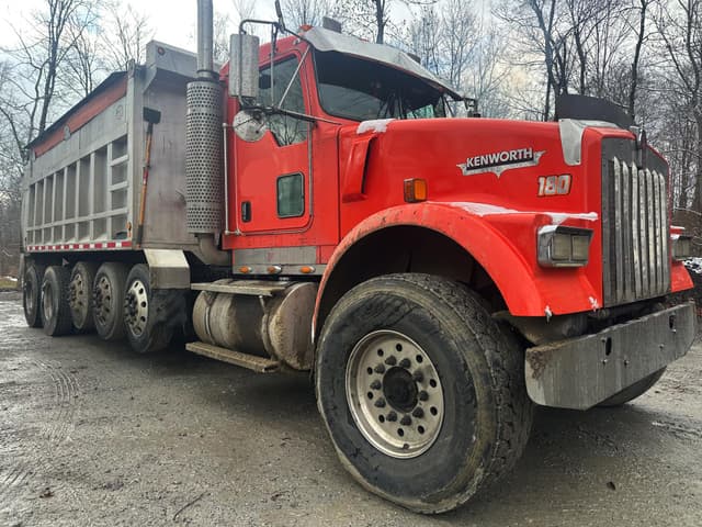 Image of Kenworth W900 equipment image 2